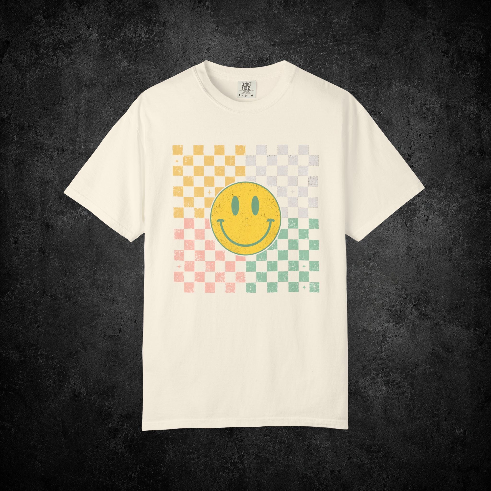Vintage Smiley Flower Shirt, Retro Checkerboard Comfort Colors® Tee, Boho Graphic T-Shirt, Happy Face Gift for Women