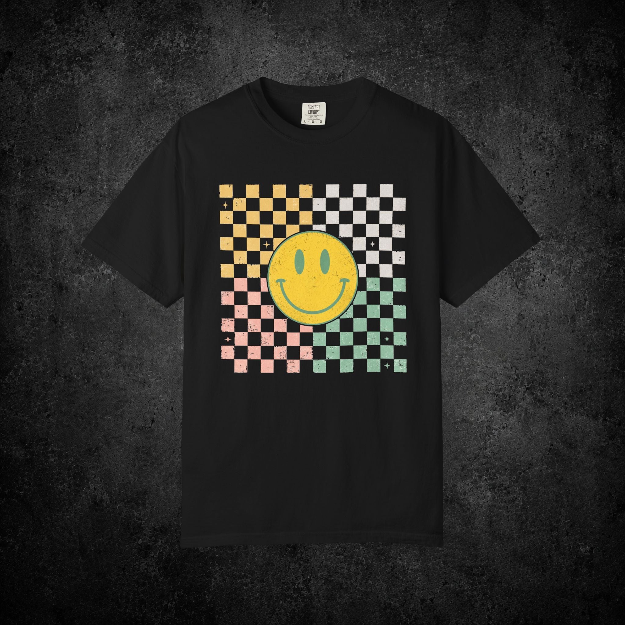 Vintage Smiley Flower Shirt, Retro Checkerboard Comfort Colors® Tee, Boho Graphic T-Shirt, Happy Face Gift for Women