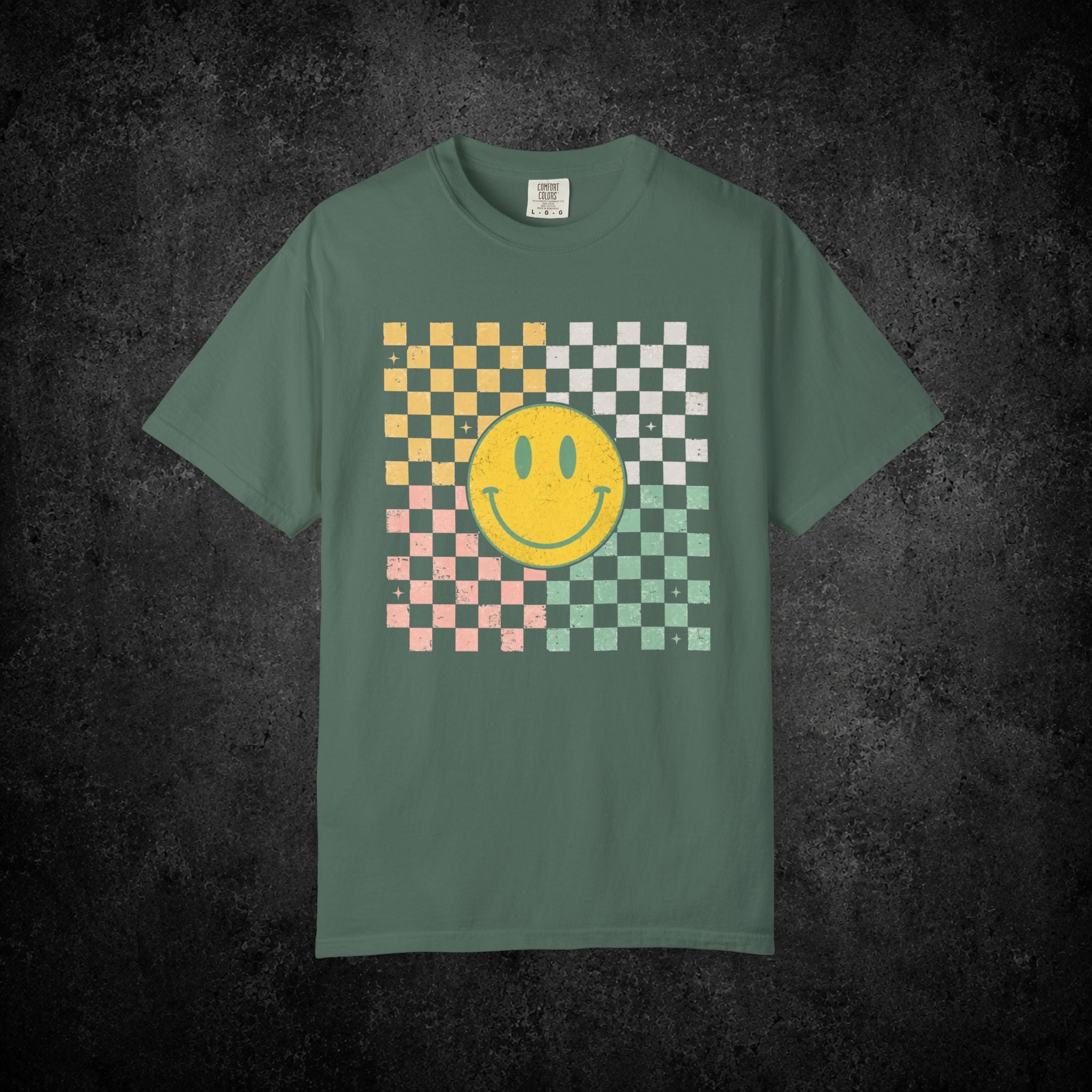 Vintage Smiley Flower Shirt, Retro Checkerboard Comfort Colors® Tee, Boho Graphic T-Shirt, Happy Face Gift for Women